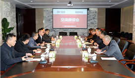 滿(mǎn)礦集團(tuán)董事長(zhǎng)楊祖衛(wèi)一行到德勝釩鈦參觀交流