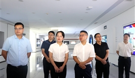 攀枝花市西區(qū)區(qū)委副書記、代理區(qū)長尚滟佳一行到德勝釩鈦調(diào)研交流