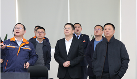 共話(huà)稅企發(fā)展，樂(lè)山市稅務(wù)局黨委書(shū)記、局長(zhǎng)舒冕一行到德勝參觀(guān)調(diào)研