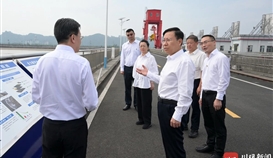 川觀新聞8月22日?qǐng)?bào)道：王曉暉在自貢市樂(lè)山市調(diào)研時(shí)強(qiáng)調(diào)：進(jìn)一步鍛長(zhǎng)板補(bǔ)短板推動(dòng)高質(zhì)量發(fā)展，為奮力譜寫中國(guó)式現(xiàn)代化四川新篇章作出更大貢獻(xiàn)