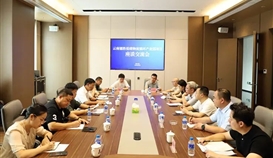 集團宋佳駿總裁攜新能源產(chǎn)業(yè)鏈相關企業(yè)代表到云南德勝考察低碳物流循環(huán)產(chǎn)業(yè)園項目